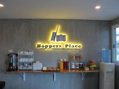 Hoppers Place Donmuang Hostel - 15