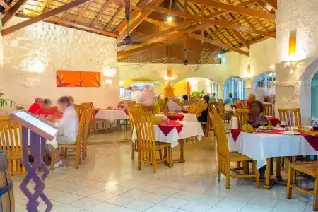 Le Surcouf & Spa - 7