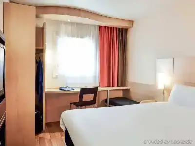 ibis Aix en Provence - 5