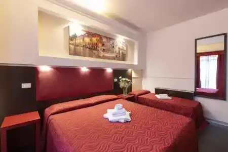 Imperial Suite Guest House - 28