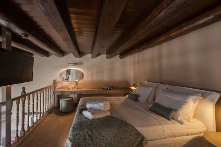 Serenissima Boutique - 75