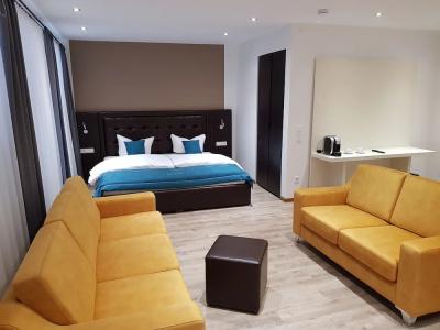 RheinCity & Boardinghouse - 2