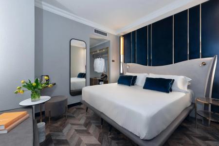 Milano & Spa***s - 19