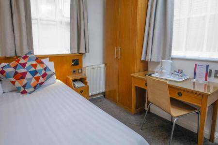 Queensway, Sure Collection by Best Western - 40