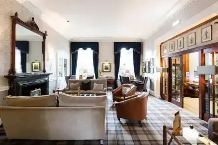 Royal Scots Club - 41