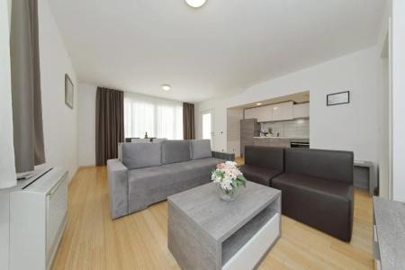 Sunnyside Petrcane - 45