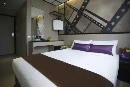 81 Premier Hollywood - SG Clean - 36