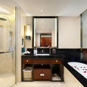 Crowne Plaza Chengdu West, An Ihg - 43