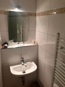 Barcelona Bed & Breakfast - 72