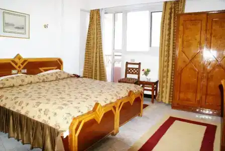 Sara Aswan - 22