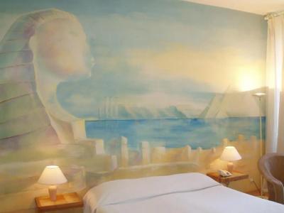 Le Windsor, Jungle Art - 103