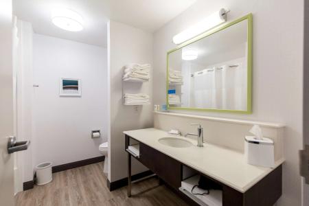 Hampton Inn - 10