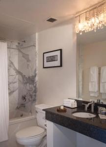 International House - 39