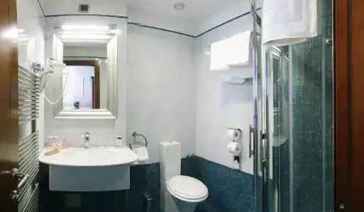 Best Western Premier Astoria - 37