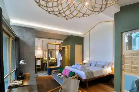 Amora Boutique Villas - 38