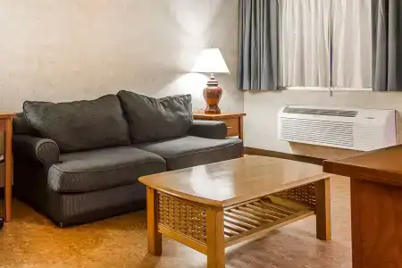 Quality Inn & Suites - 54