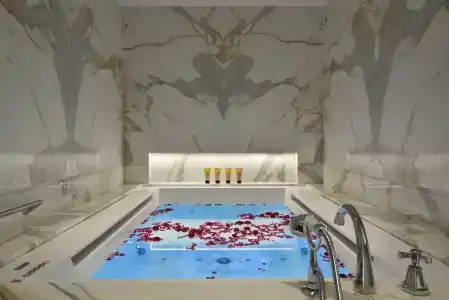 Splendide Royal - Small Luxury Hotels of the World - 17