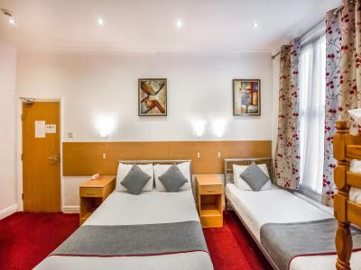 Oyo London Guest House - 2
