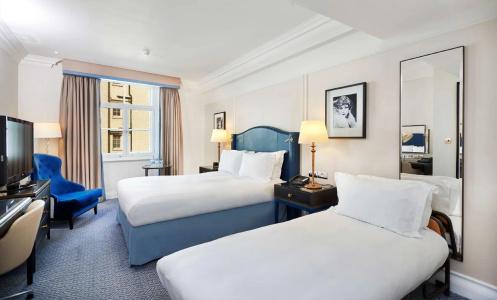 The Waldorf Hilton - 78