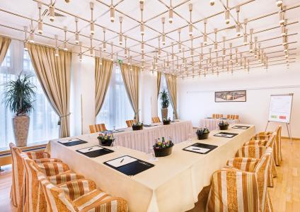 Best Western Premier Grand Russischer Hof - 18