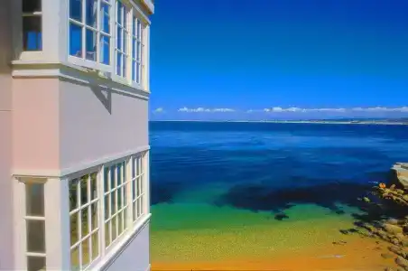 Spindrift Inn - 9
