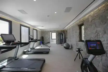Aeonic Suites and Spa - 25