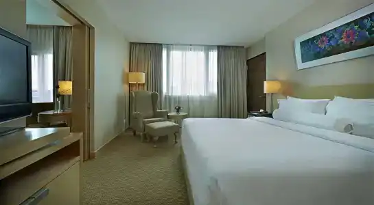 Royale Chulan The Curve - 34