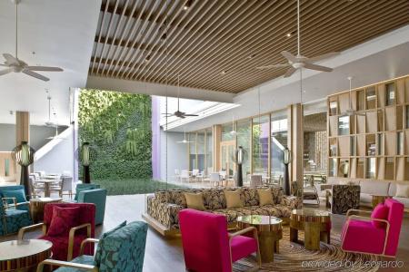 Holiday Inn Express Phuket Patong Beach Central, An Ihg - Sha Plus - 1