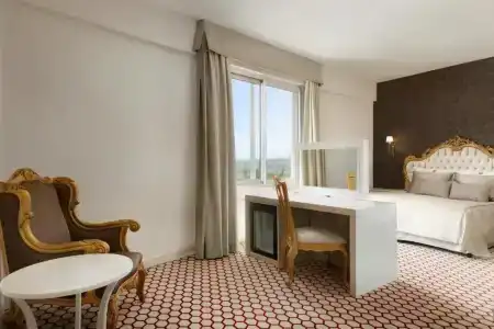 Ramada By Wyndham Soma - 34