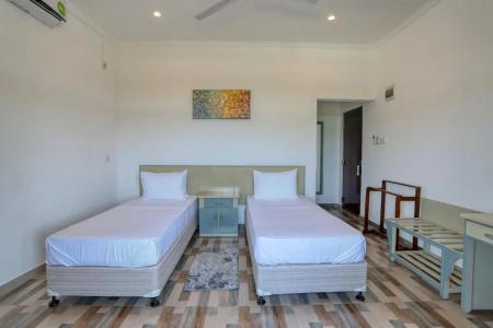 Shamaz Galle - 49