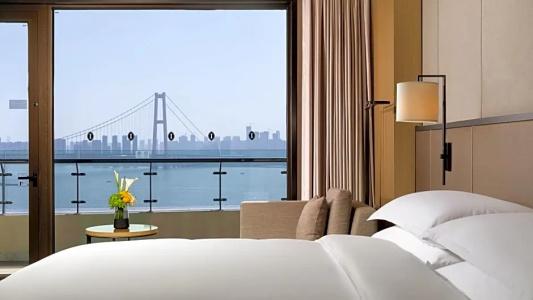 Intercontinental Wuhan, An Ihg - 70
