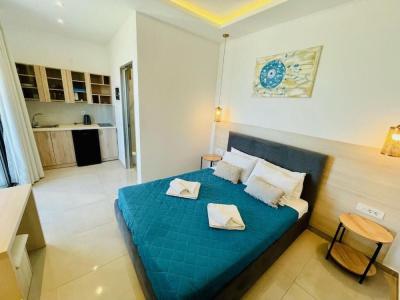 Aphrodite Studios & Suites - 108