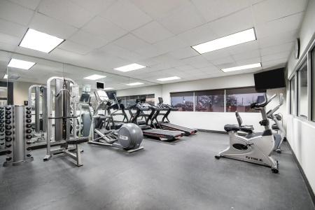 Hawthorn Suites by Wyndham - 18