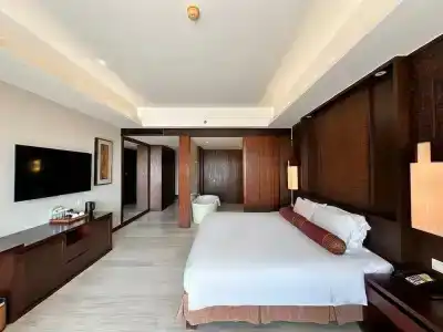 Crowne Plaza Danang - 33