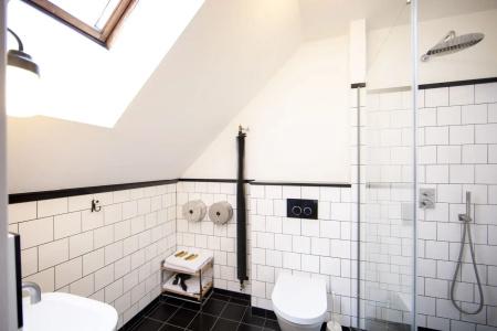 Sir Toby's Hostel - 33
