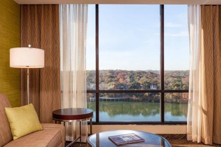 Holiday Inn Austin -Town Lake, An Ihg - 65