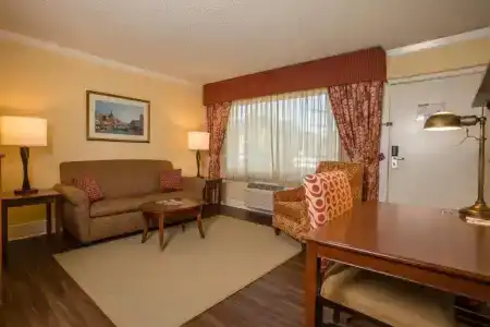 Park Lane Suites & Inn - 59