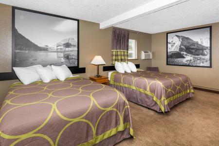 Super 8 by Wyndham/Brooks Street - 4