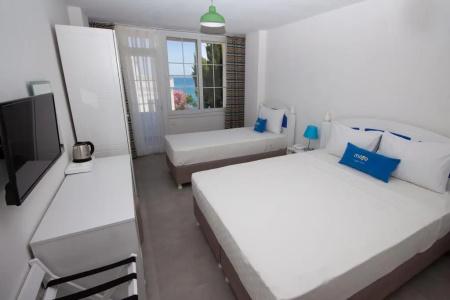 Mojo Beach - 5