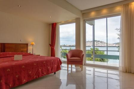 Xenia Poros Image - 5