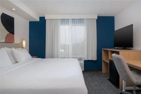 Hilton Garden Inn - 64