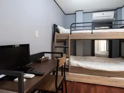 Nana and Alex's Guest House - 3
