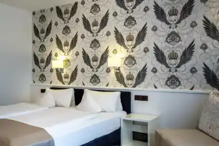Hellers Twenty Four Ii -24h-Check-In- - 49
