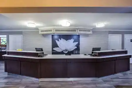 La Quinta Inn by Wyndham I-35 - 1