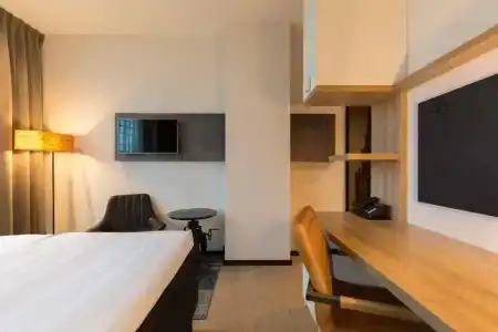 Leonardo Groningen - 33