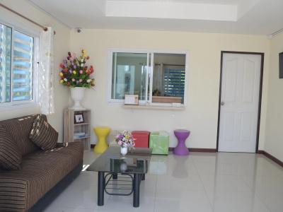 Tulip Place - 8