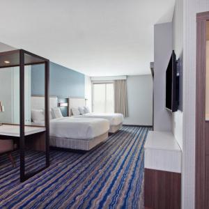 SpringHill Suites by Marriott Orange County - 28