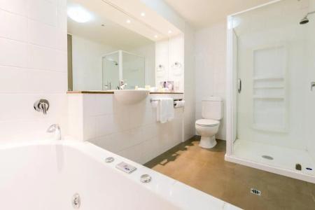 Copthorne & Resort Lakefront - 14