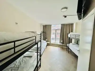 Damrak Inn - 87