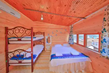 Ates Pension - 25
